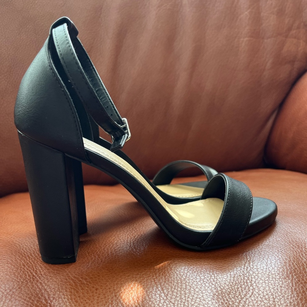 J.Adams Chunky heel